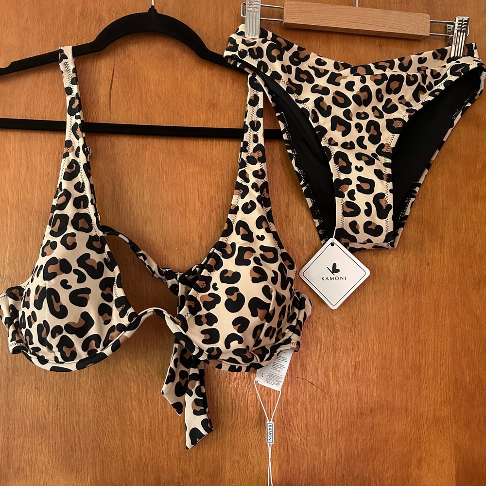 Kamoni Leopard Print Bikini Set Tie Back Adjustable Straps Padded‎ Womens Lg NWT